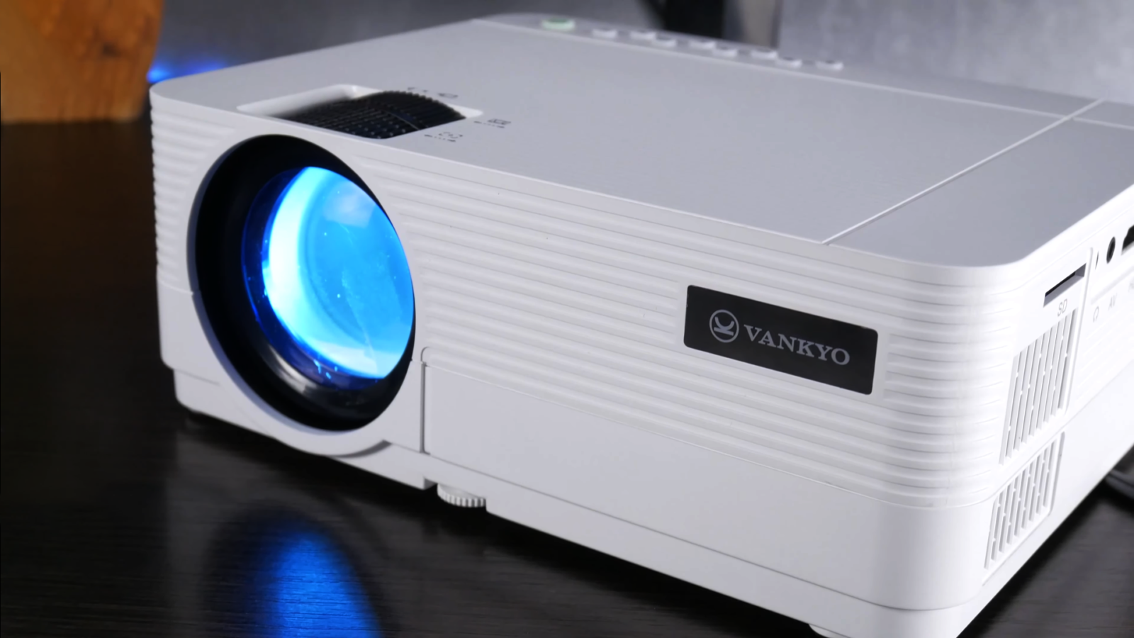 How to Connect a Phone to a Vankyo Projector? ProjectorProfy