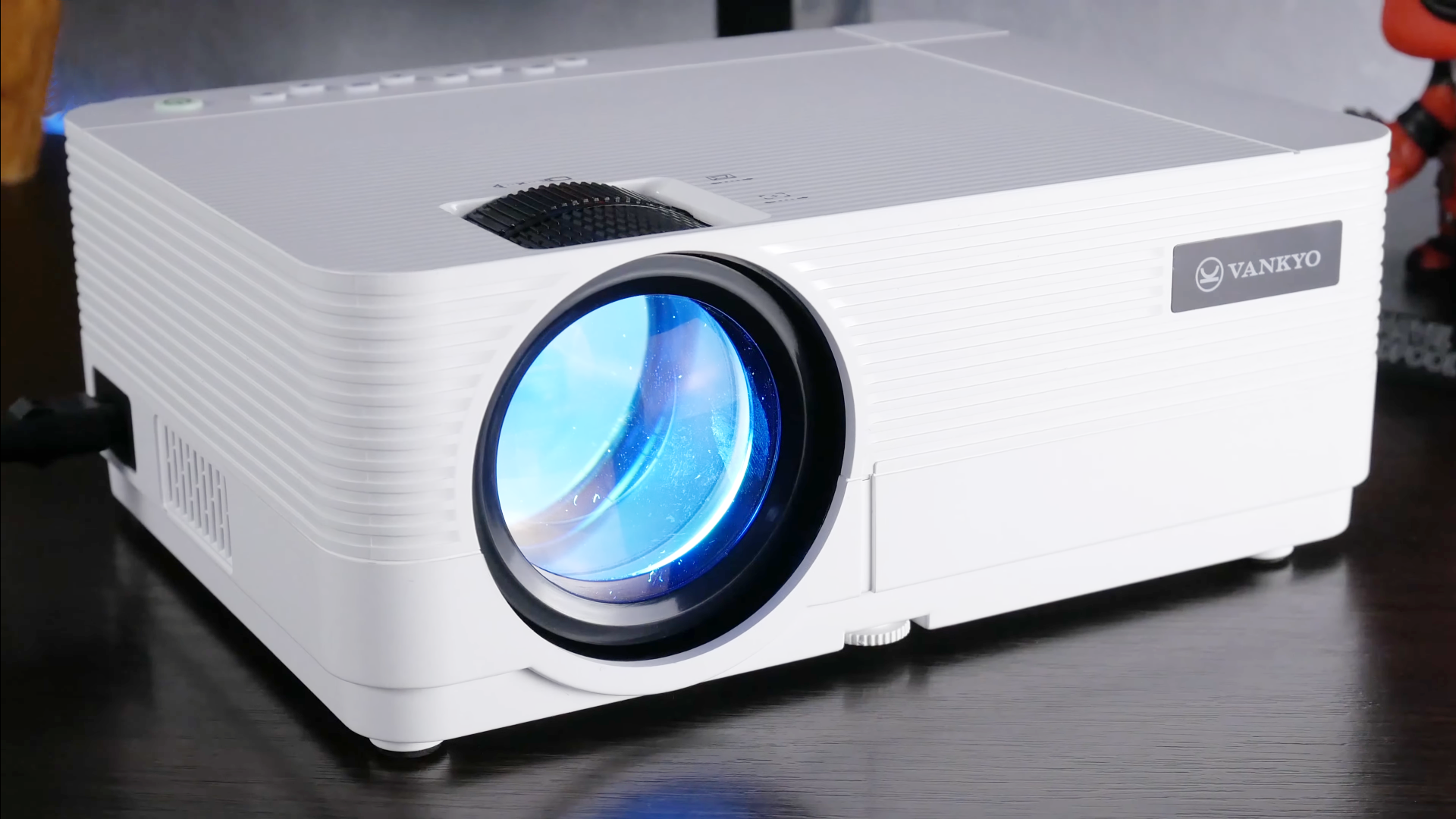 How to Connect a Phone to a Vankyo Projector? ProjectorProfy