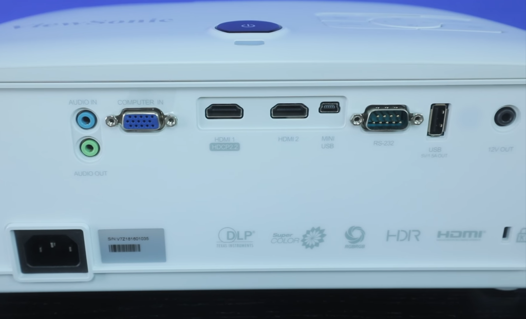 What if I already have another device connected to the projector’s HDMI port?