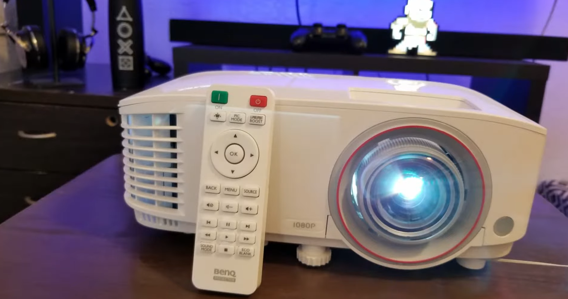 How to Connect a Wii to a Projector? ProjectorProfy